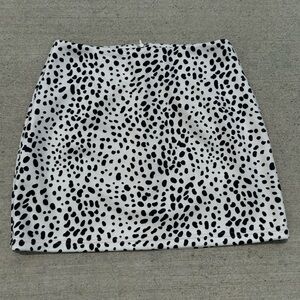Spotted/Leopard Print Skirt Size: S